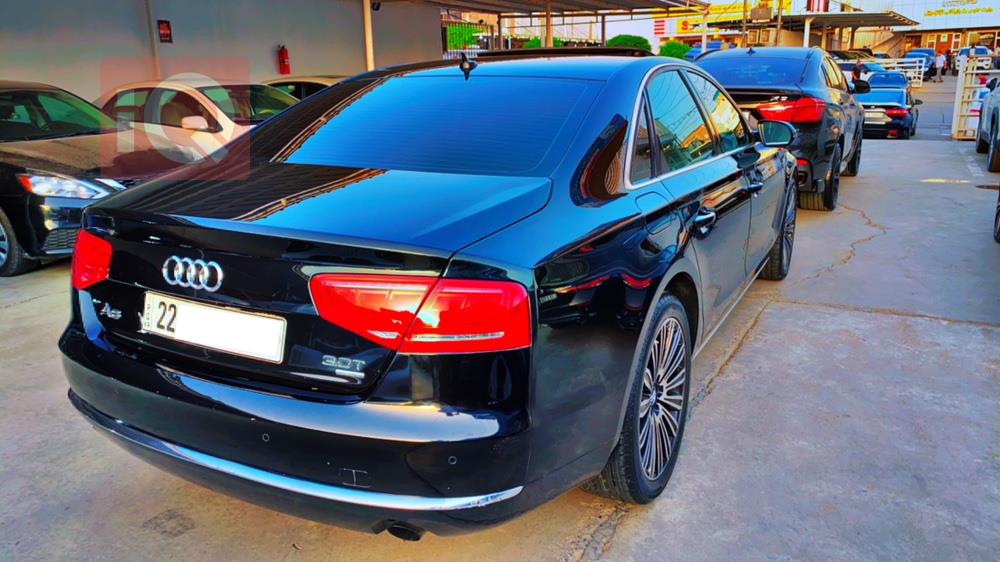اودي A8